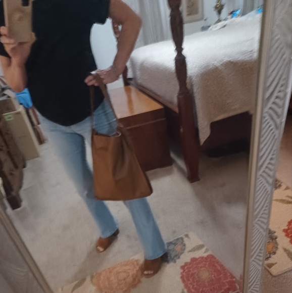 ONLY 1 LEFT RARE Vintage Coach WEST END HOBO BAGS in my Closet Visit @lorac2015